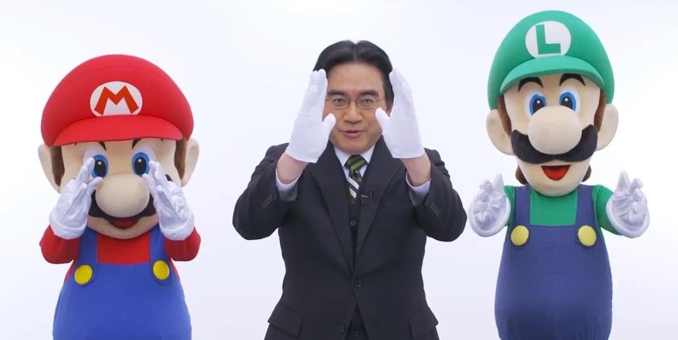 Satoru Iwata with Mario & Luigi